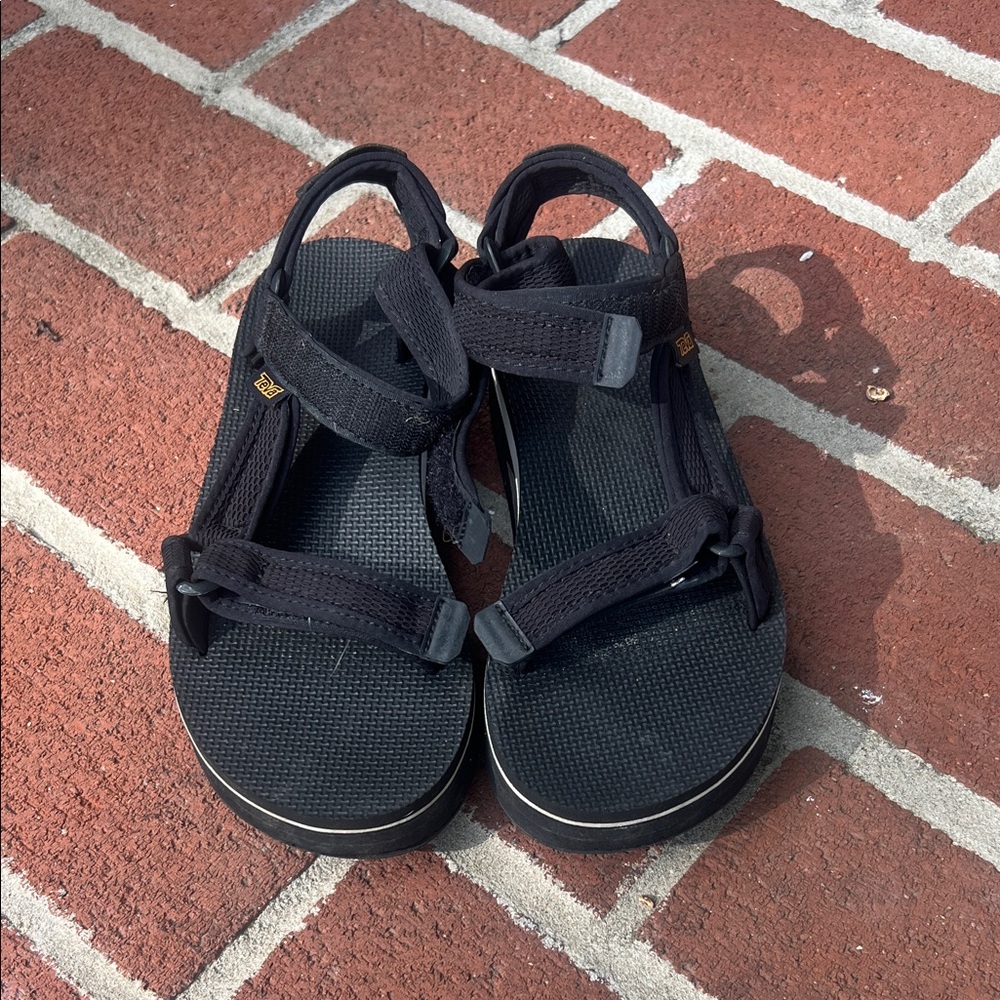Teva Flatform Sandals sz wms 8 eu 39